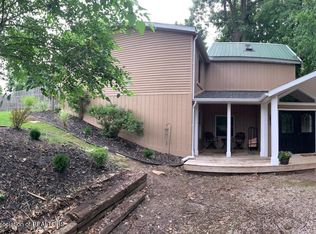 11689 Stoudt Rd, Hubbardston, MI 48845