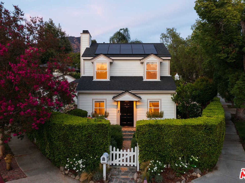 1st image of 3163 La Suvida Dr