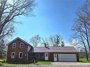 8984 Lovers Lane Rd, Corfu, NY 14036