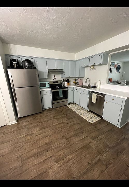 1st image of 2409 Bandera Dr