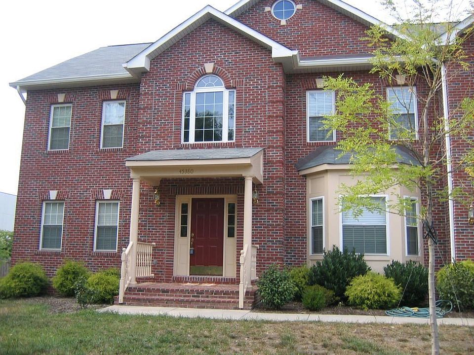 Front View of Fab House