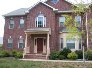 45380 Saynamkhan Ct, Sterling, VA 20164