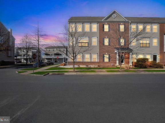 2nd image of 438 Toftrees Dr