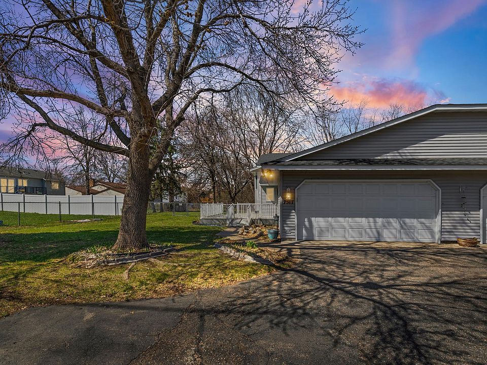 7517 Xerxes Ave N, Brooklyn Park, MN 55444 | Zillow