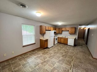 915 Colorado St, Manhattan, KS 66502