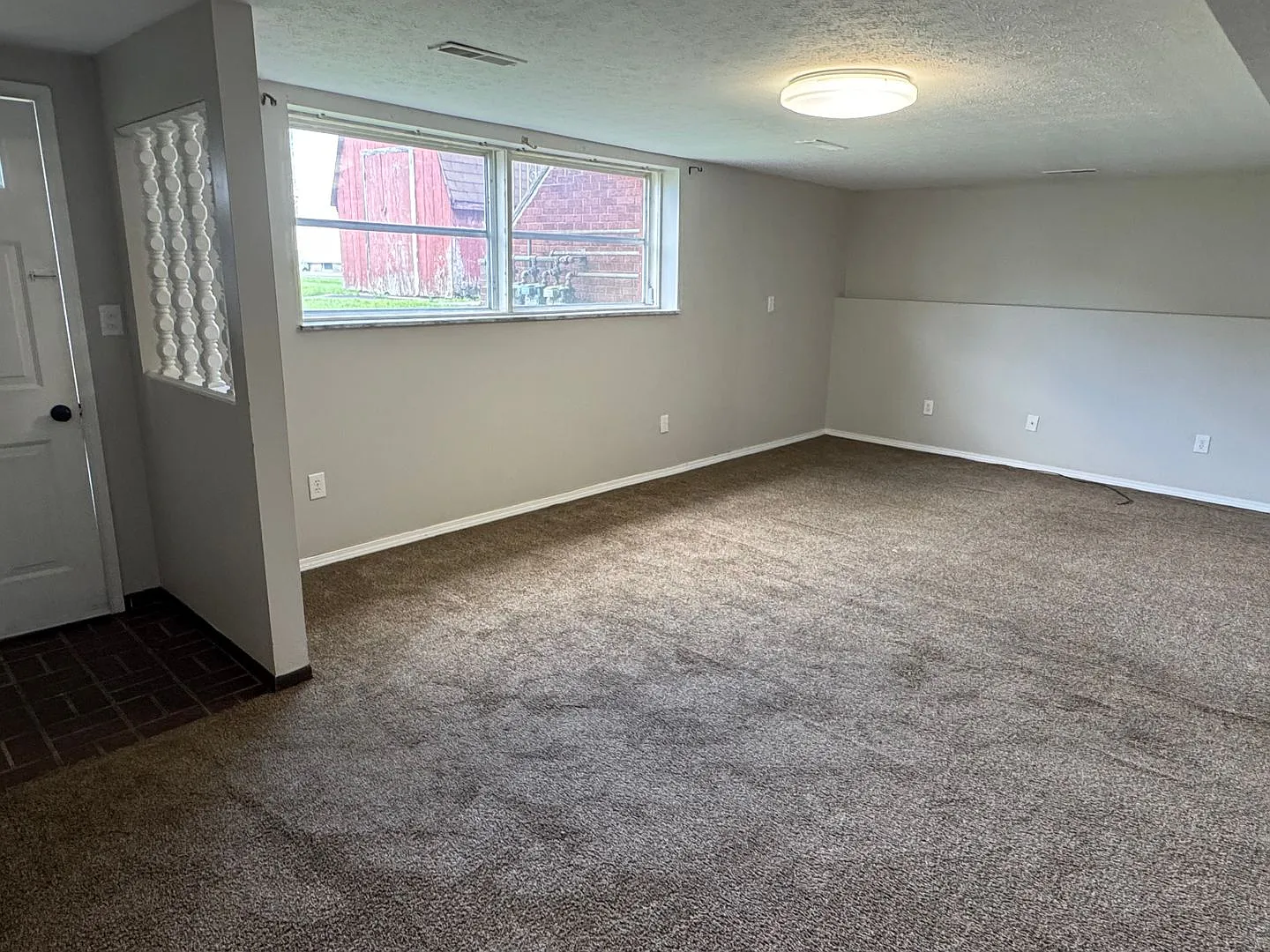 2204 6th Avenue — Photo 3