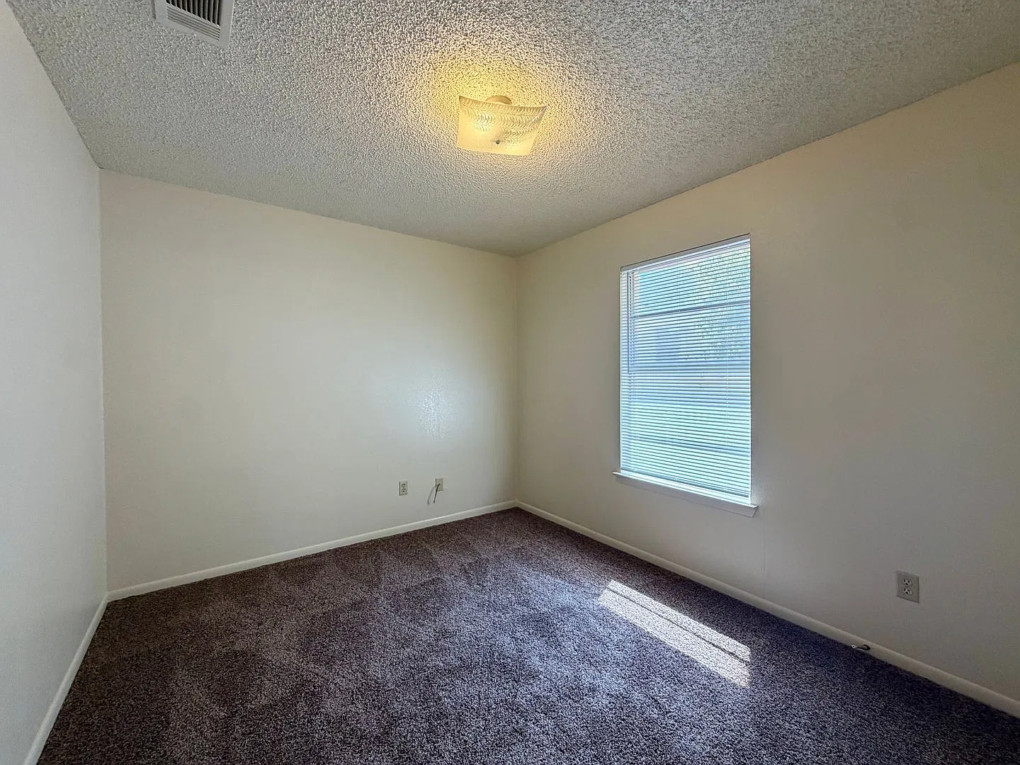 Duplex — Photo 3