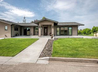 2435 Country Club Rd, Walla Walla, WA 99362