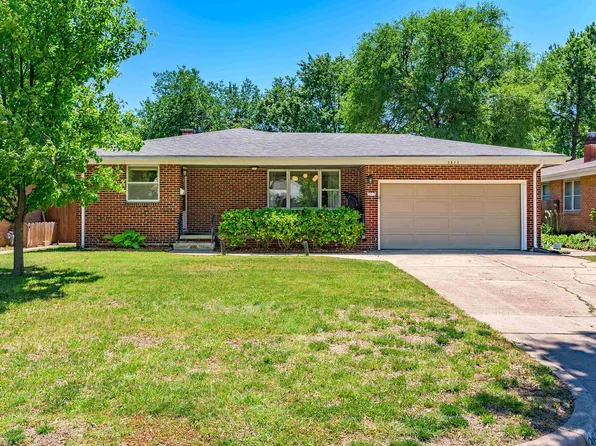3823 E Funston St, Wichita, KS 67218