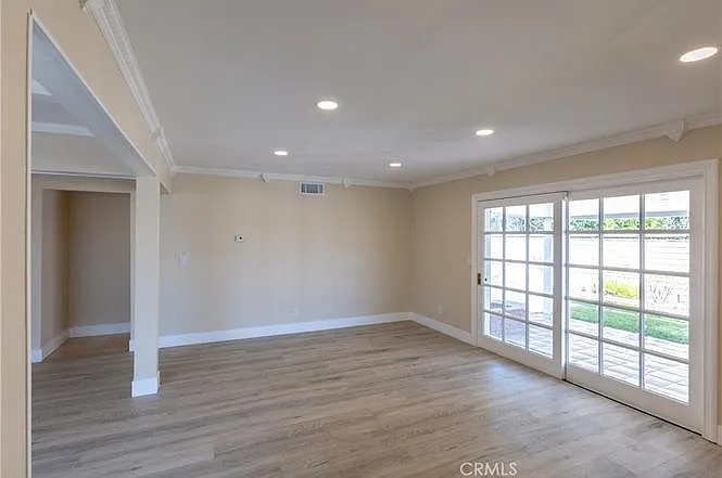 15815 Silvergrove Dr — Photo 8