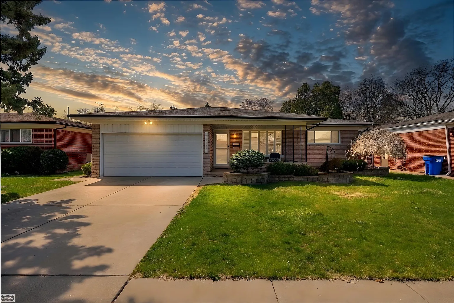 32339 Whitley Cir photo 1