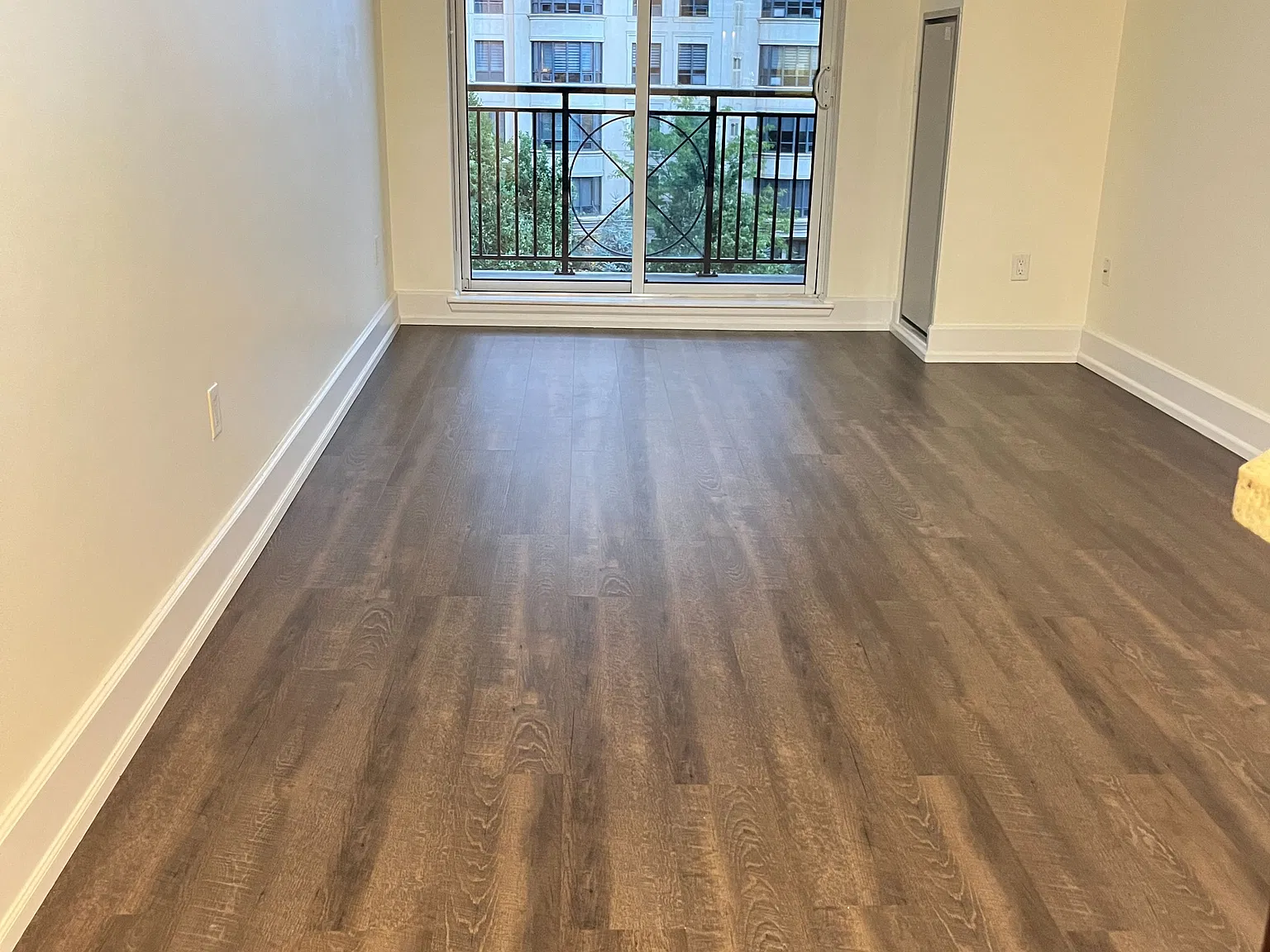 1 bed, $2,300 — Photo 4