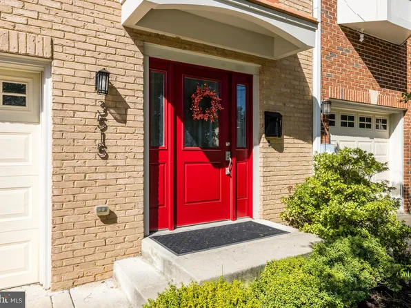 3515 22nd St S, Arlington, VA 22204