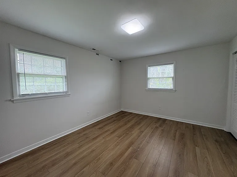 499 Greenwell Ct — Photo 17