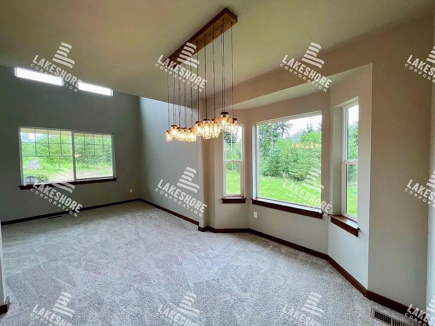 Spacious and Secluded 4 Bed 2 Bath Monroe Home w/ Beautiful Views!! — Photo 3