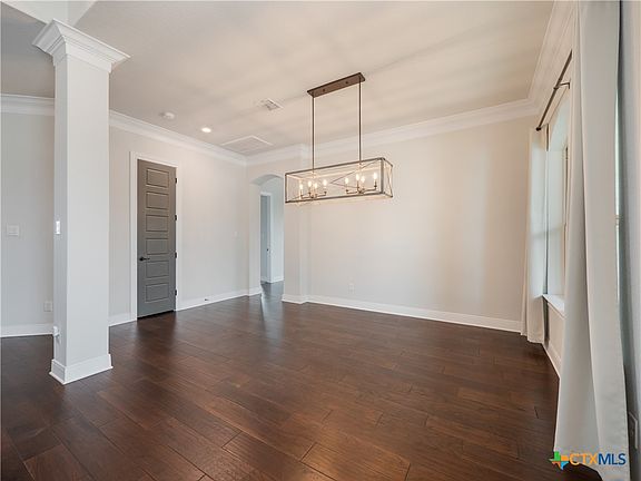 5th image of 632 Carson Rdg