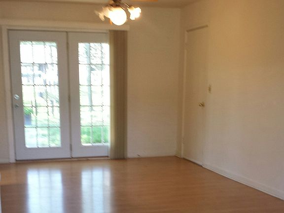 5th image of 15131 Huntington Ct
