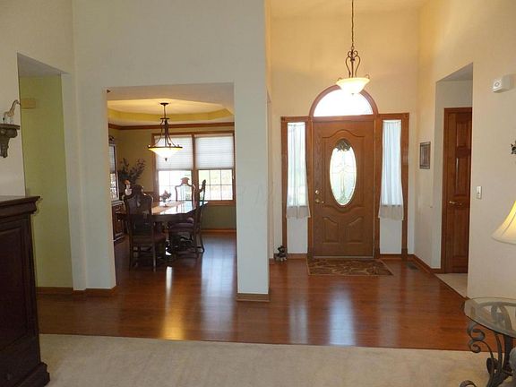 3rd image of 9747 Wagonwood Dr NW