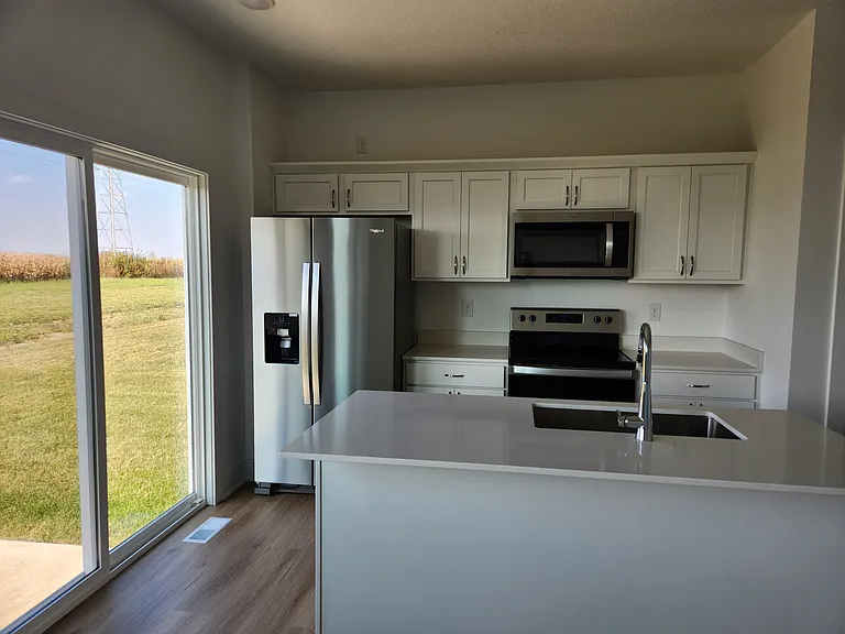 2945 Indigo Ln — Photo 4