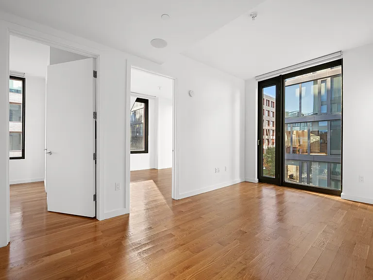 54 Noll St #450 — Photo 6
