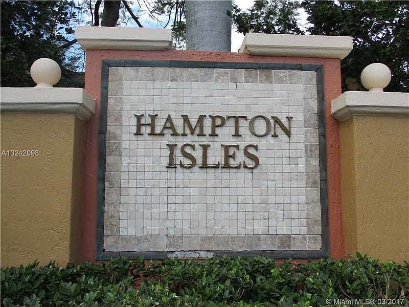 For Sale: 10555 Southwest 6th St, Pembroke Pines, FL 33025