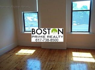 209 Washington St APT 1, Brookline, MA 02445