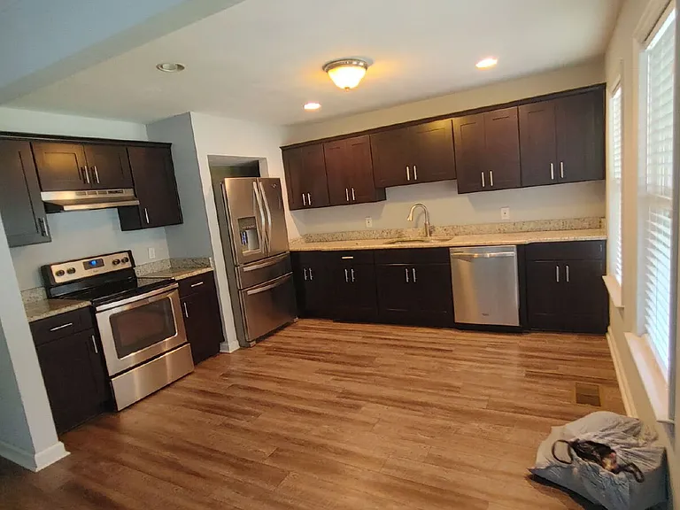 839 E Park Ave #A — Photo 5