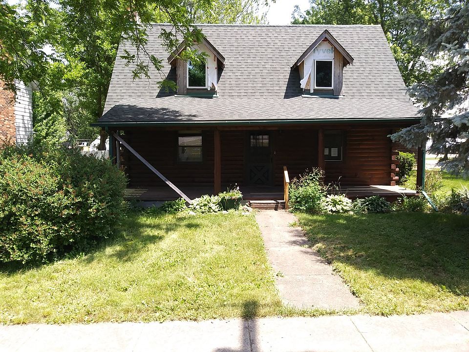 1st image of 203 N 6th St