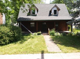 203 N 6th St, Kirkland, IL 60146