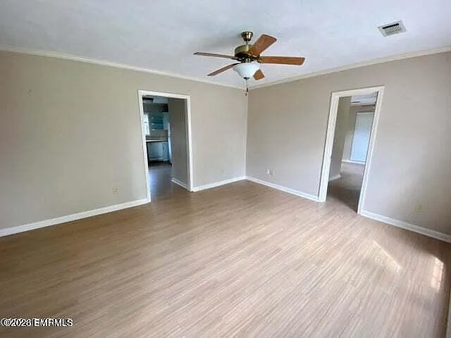 3683 Rollins Dr — Photo 3