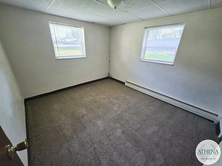 401 Washington Ave — Photo 6