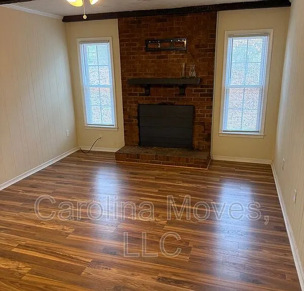 11 Cooperfield Ave — Photo 4