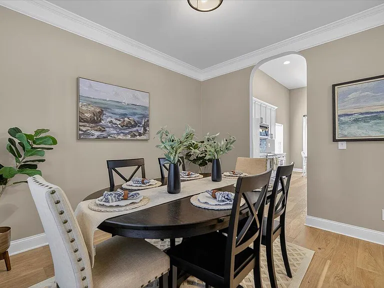 101 Chancellors Dr — Photo 6