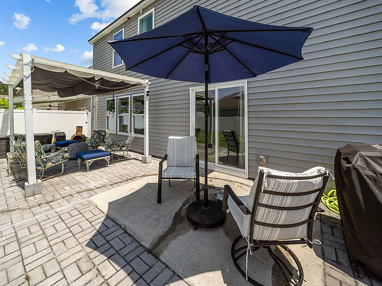415 Valdez Ct — Photo 49