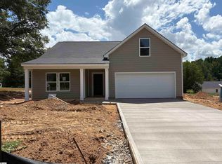 630 Hellams St, Fountain Inn, SC 29644