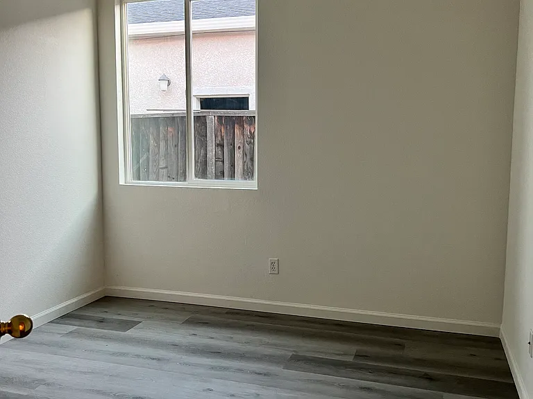 2061 Shady Forest Way — Photo 9
