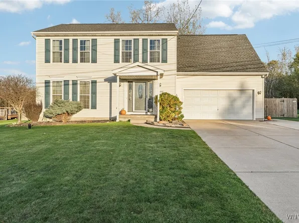 6023 Shoreham Dr, Lake View, NY 14085