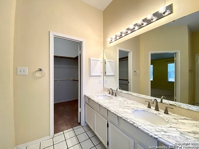 6635 Shady Bend Dr — Photo 19