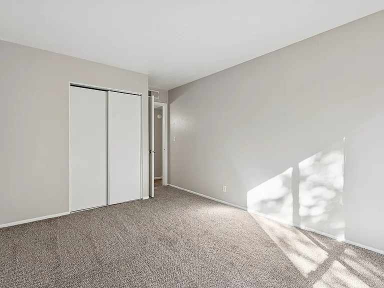 Bridge Lane Apartment Homes — Photo 9