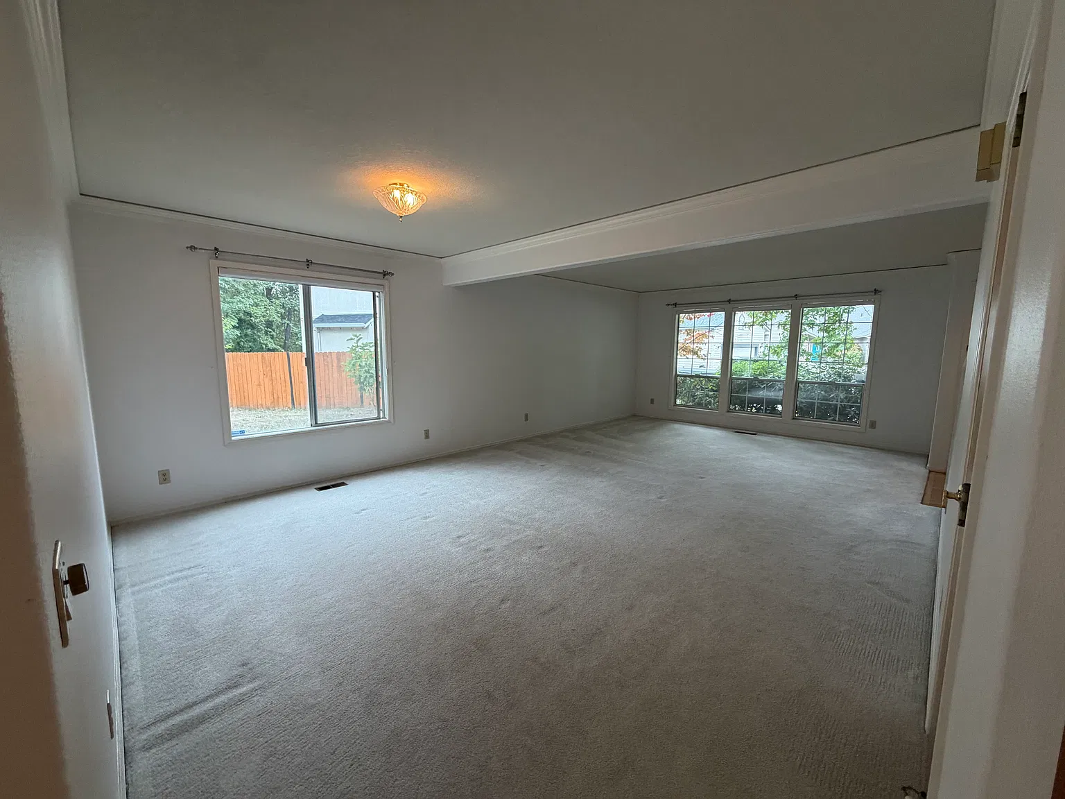 19581 SW Jessica Ct — Photo 3