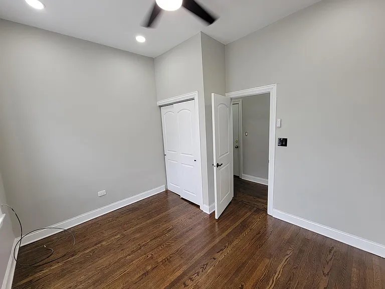 1157 W 19th St #1 — Photo 14