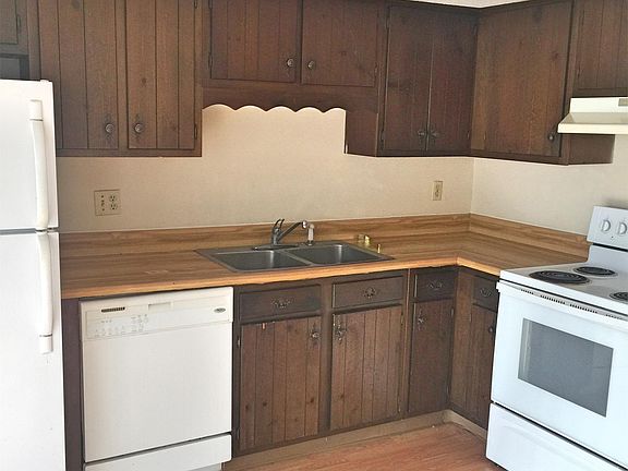 2nd image of 9000 Creekside Ln APT D