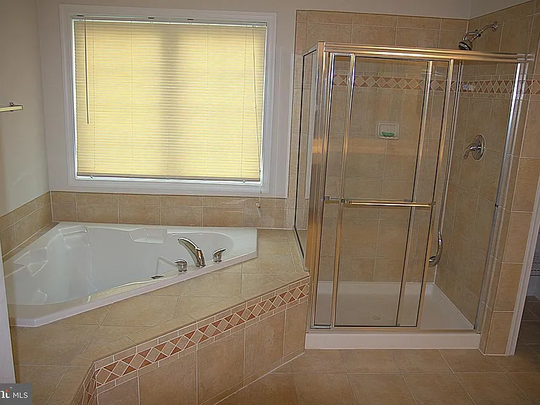 8828 Western Hemlock Way — Photo 9