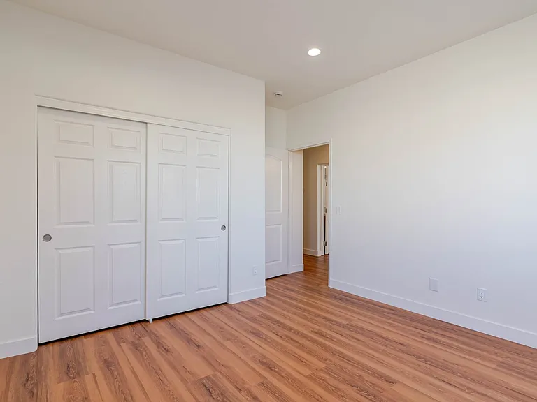5059 Keston Dr — Photo 29