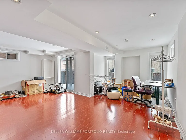 301 Oberfrick Ave — Photo 41