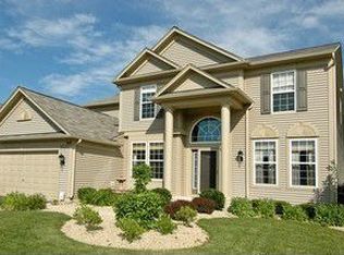 664 Somerset Ave, Dundee, IL 60118