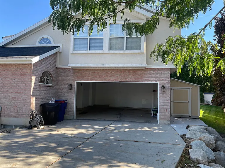 1860 E Jeremy Ct — Photo 2