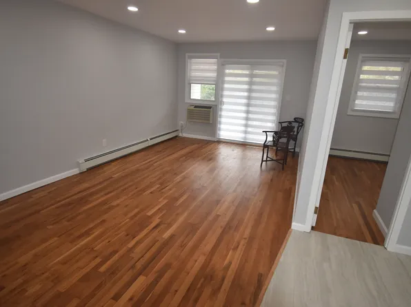 135-34 82nd Avenue image 3 of 14