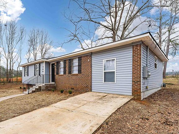 2nd image of 144 Greenridge Rd