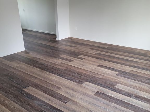 4th image of 1555 Bryn Mawr Pl #4